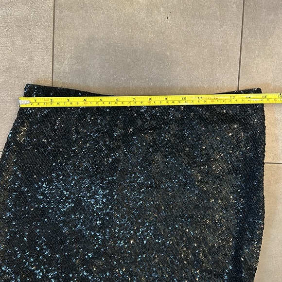 Haute Hippie Black Sequined Mini Skirt - Picture 7 of 9